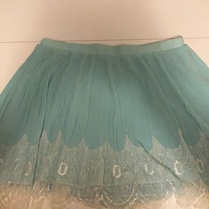 Size 16 pleated light blue and white lace skirt